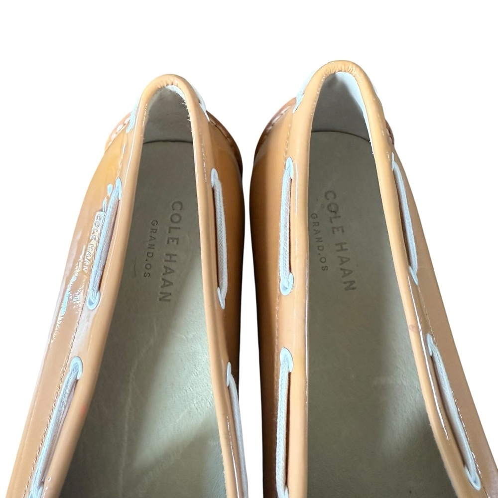 Cole Haan Women's Moccasins in Beige and Light Blue - Picture 2 of 4